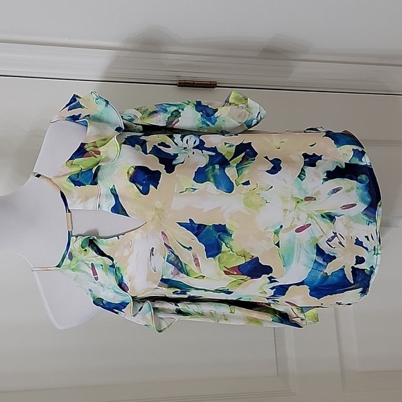 Bold Elements Size XS Blue, Green, Yellow Watercolor Floral Cold Shoulder Blouse - Picture 1 of 12